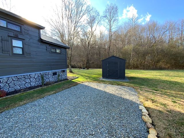 121 Lazy Bear Trail, Andrews, NC 28901
