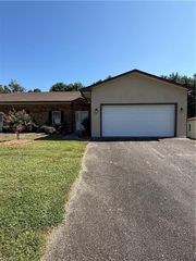 1107 Eaton Place Court, Yadkinville, NC 27055