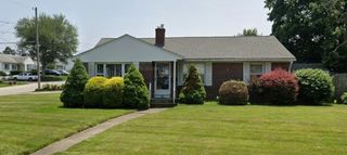 105 Broadmoor Road, Cranston, RI 02910