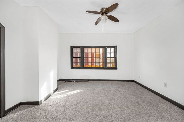 73 W 4th St, Lowell, MA 01850