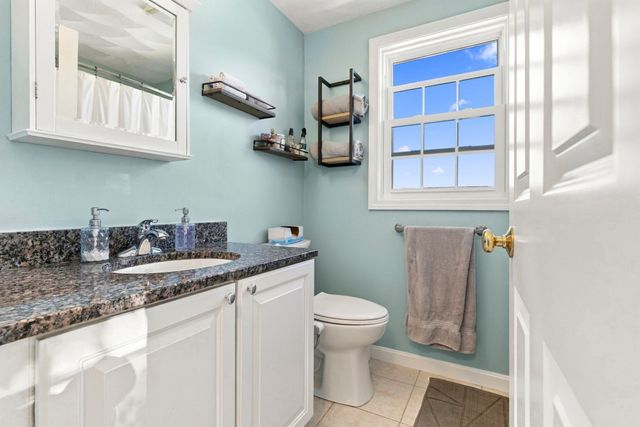 73 Liberty St 1, Danvers, MA 01923