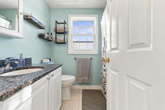 73 Liberty St 1, Danvers, MA 01923