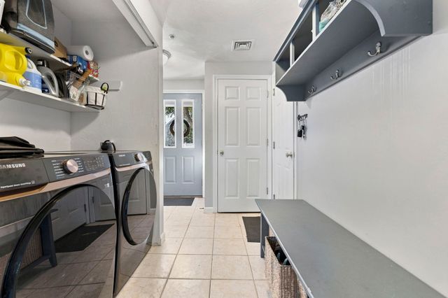 73 Liberty St 1, Danvers, MA 01923