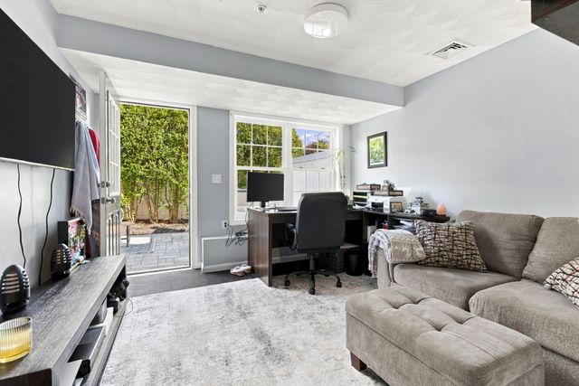 73 Liberty St 1, Danvers, MA 01923