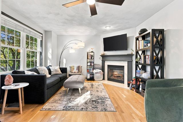 73 Liberty St 1, Danvers, MA 01923