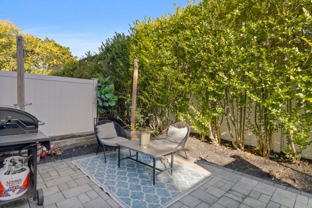 73 Liberty St 1, Danvers, MA 01923