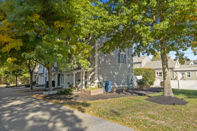 73 Liberty St 1, Danvers, MA 01923