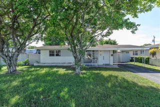 2310 Flamingo Dr, Miramar, FL 33023