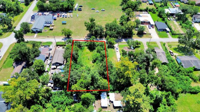 4615 Tronewood Street, Houston, TX 77016