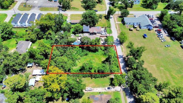 4615 Tronewood Street, Houston, TX 77016