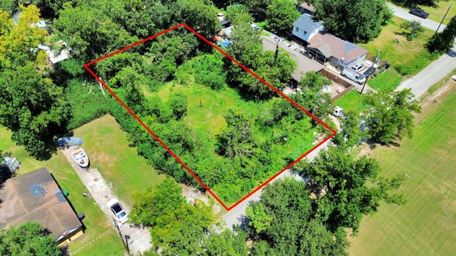 4615 Tronewood Street, Houston, TX 77016