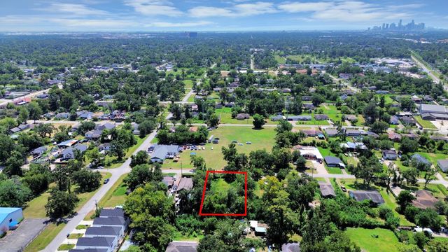 4615 Tronewood Street, Houston, TX 77016