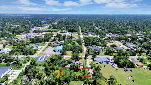 4615 Tronewood Street, Houston, TX 77016