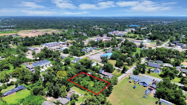 4615 Tronewood Street, Houston, TX 77016
