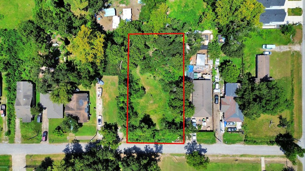 4615 Tronewood Street, Houston, TX 77016