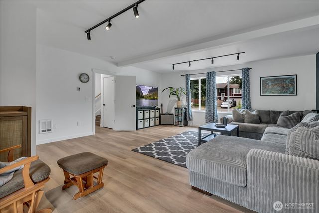 22202 129th Street E, Bonney Lake, WA 98391