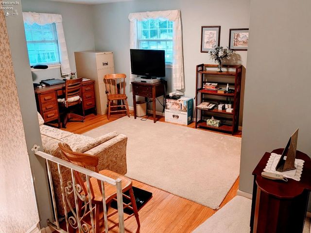 1371 Sanford Street, Vermilion, OH 44089