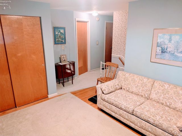 1371 Sanford Street, Vermilion, OH 44089