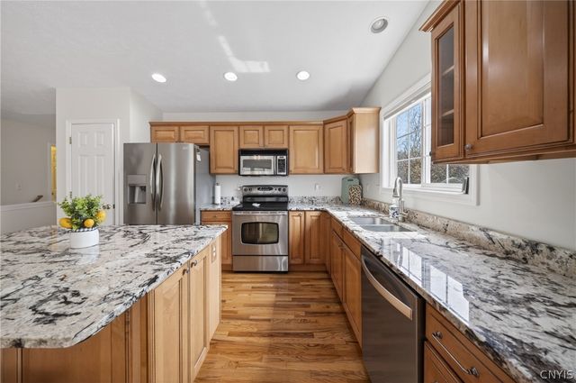 4187 Mistral Circle, Clay, NY 13090