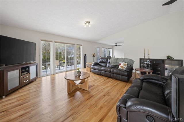 4187 Mistral Circle, Clay, NY 13090