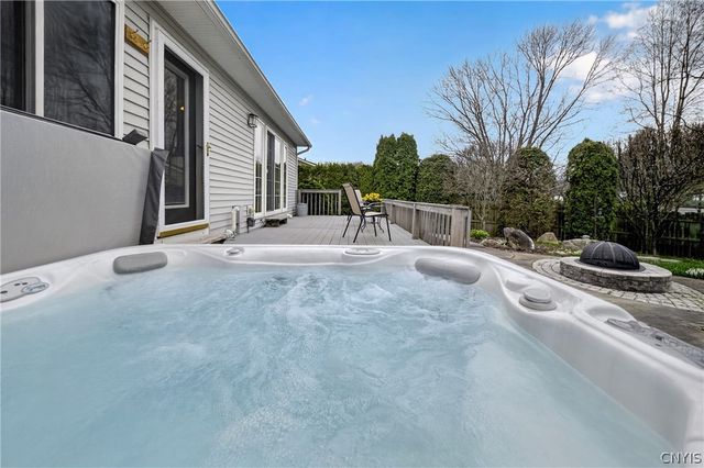 4187 Mistral Circle, Clay, NY 13090