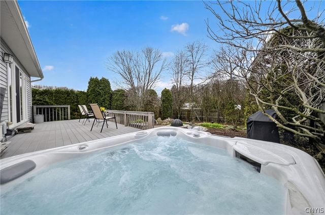 4187 Mistral Circle, Clay, NY 13090