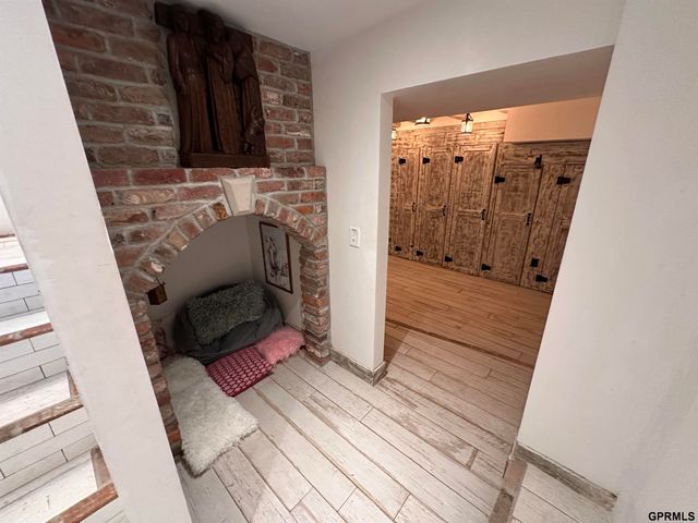 1307 N 50th Avenue, Omaha, NE 68132
