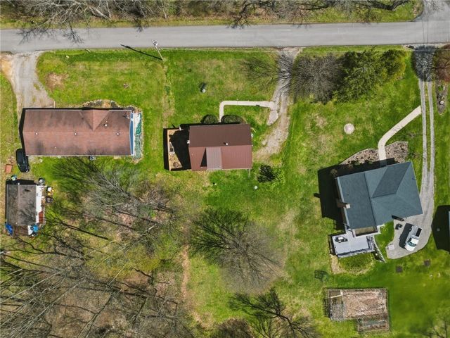 117 Carries Dr, Burgettstown Boro, PA 15021