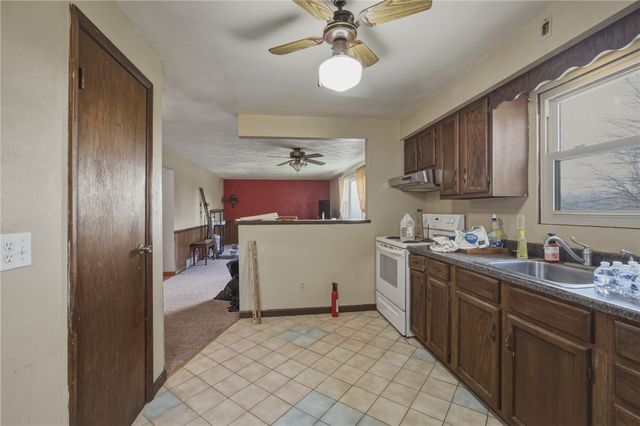 117 Carries Dr, Burgettstown Boro, PA 15021