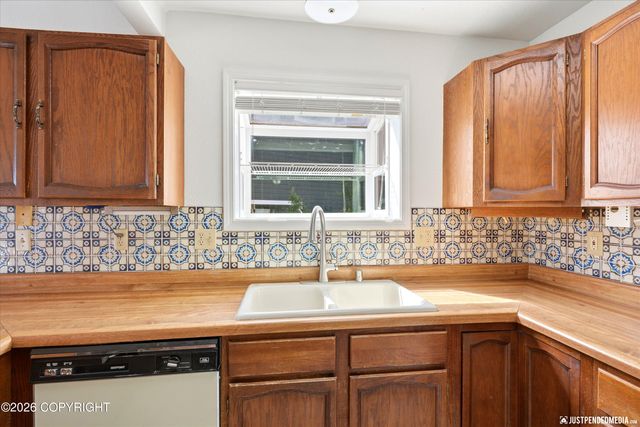 3100 Amber Bay Loop, Anchorage, AK 99515