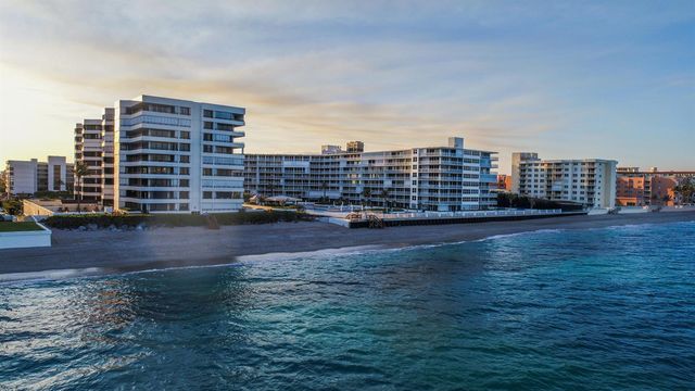 3560 S Ocean Boulevard Ph-6, South Palm Beach, FL 33480