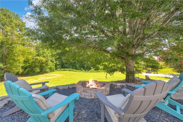 5744 N 11 Highway, Walhalla, SC 29691