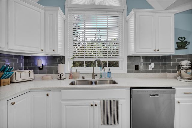 5744 N 11 Highway, Walhalla, SC 29691