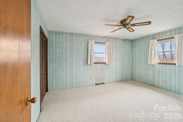 277 Powell Street, Hendersonville, NC 28792