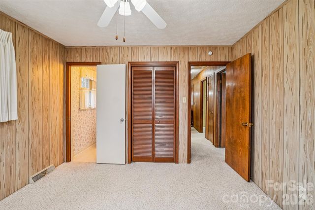 277 Powell Street, Hendersonville, NC 28792