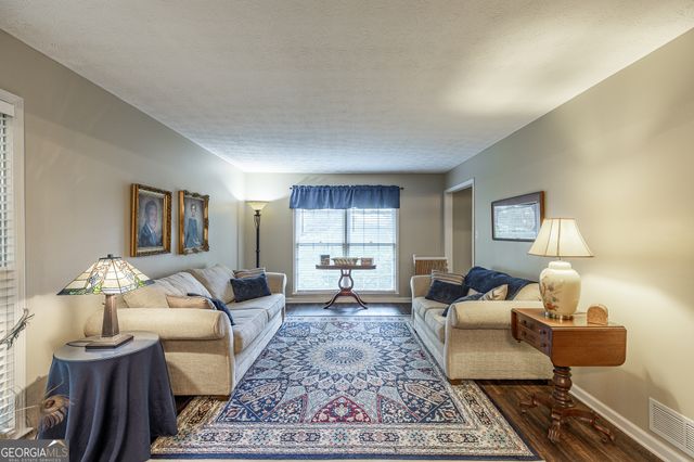 3672 Stonelake Court SW, Lilburn, GA 30047