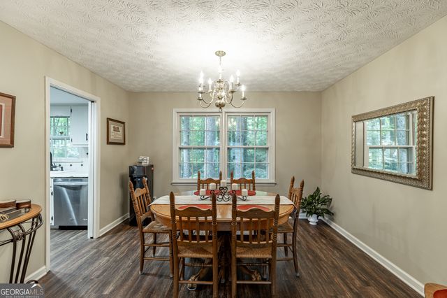 3672 Stonelake Court SW, Lilburn, GA 30047
