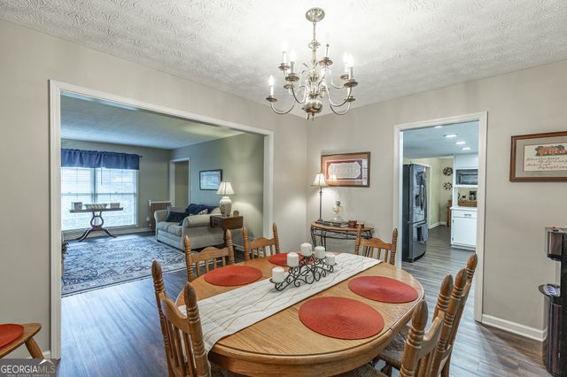 3672 Stonelake Court SW, Lilburn, GA 30047