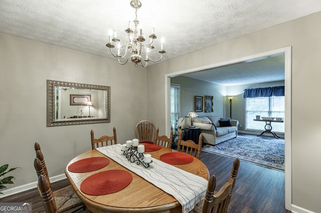3672 Stonelake Court SW, Lilburn, GA 30047
