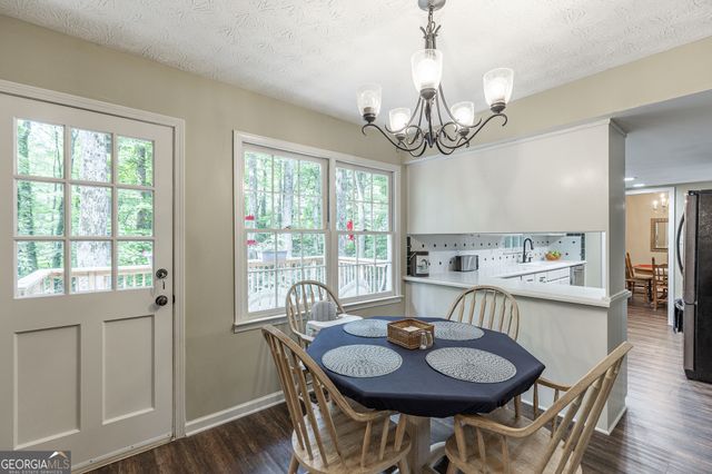 3672 Stonelake Court SW, Lilburn, GA 30047