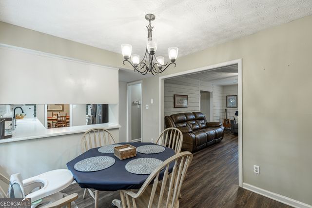 3672 Stonelake Court SW, Lilburn, GA 30047