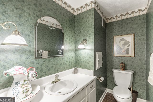 3672 Stonelake Court SW, Lilburn, GA 30047