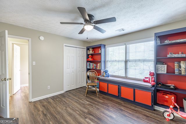 3672 Stonelake Court SW, Lilburn, GA 30047