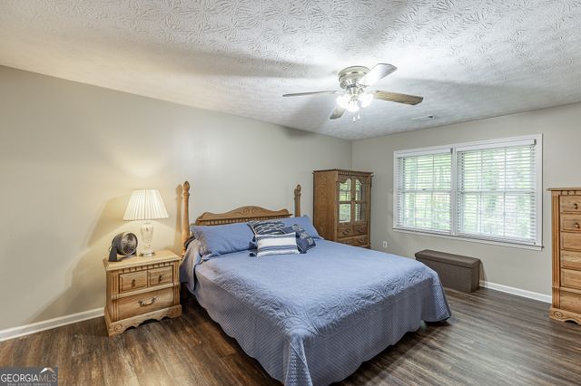 3672 Stonelake Court SW, Lilburn, GA 30047