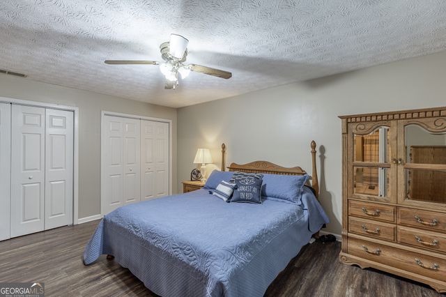 3672 Stonelake Court SW, Lilburn, GA 30047