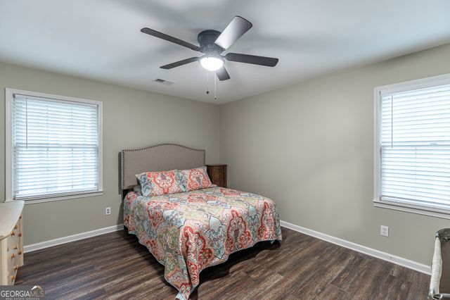 3672 Stonelake Court SW, Lilburn, GA 30047