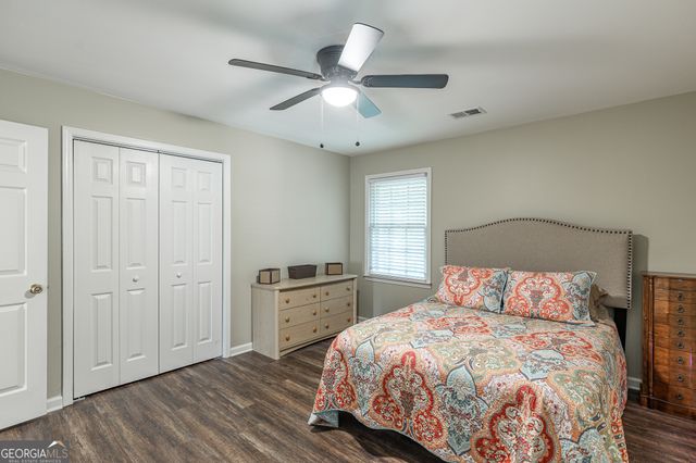 3672 Stonelake Court SW, Lilburn, GA 30047