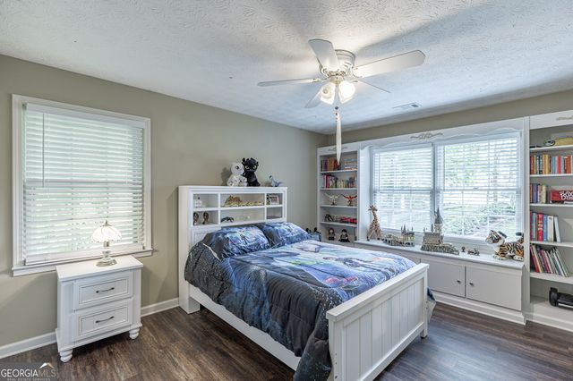 3672 Stonelake Court SW, Lilburn, GA 30047