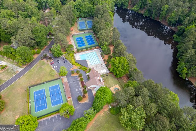 3672 Stonelake Court SW, Lilburn, GA 30047