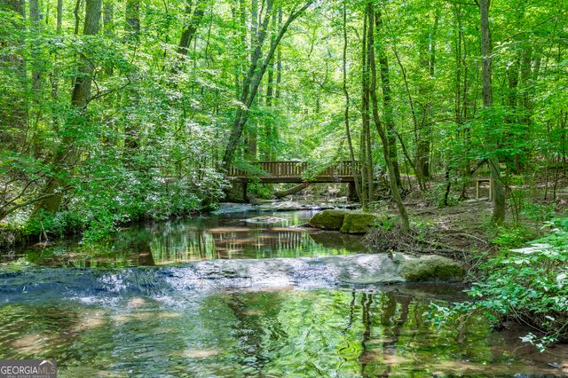 3672 Stonelake Court SW, Lilburn, GA 30047